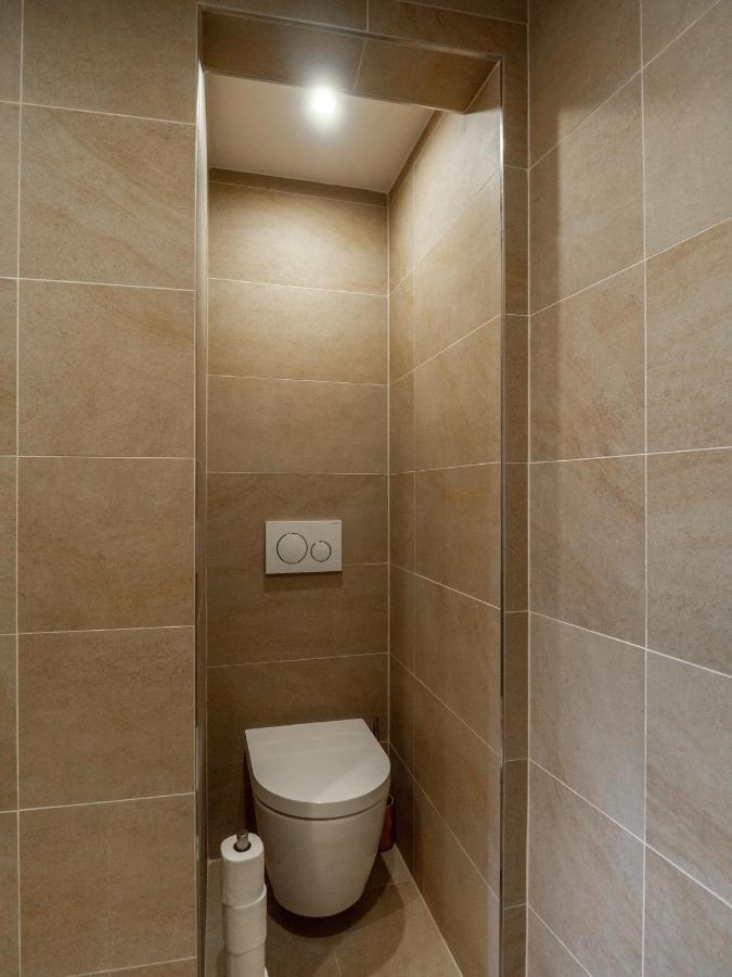 Charmant Appartement Spacieux Pour 6P Vue Mer Vieil 昂蒂布 外观 照片